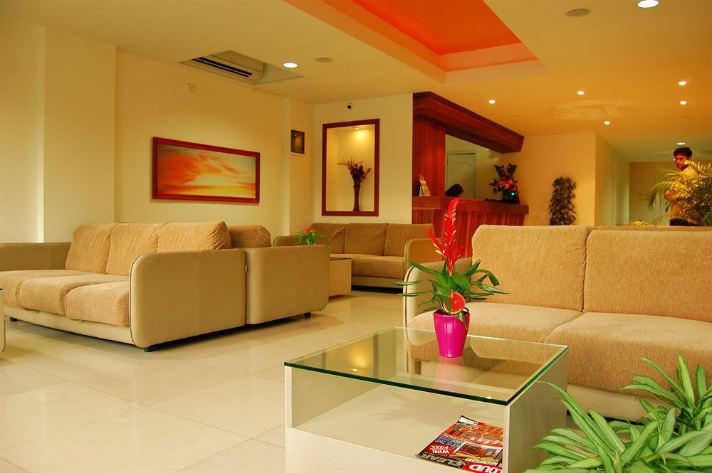Marble Hotel Malé Esterno foto